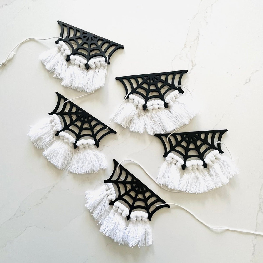 Spiderweb Macrame Garland - sonder and wolf