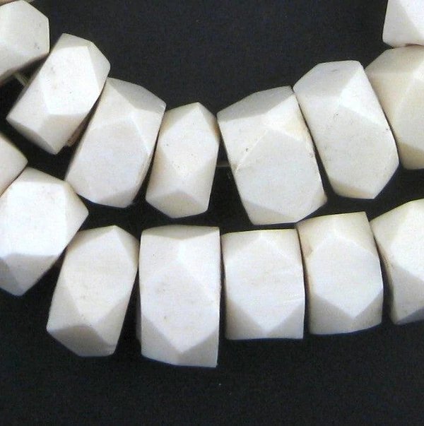 
                  
                    White Bone Faceted Beads Garland - sonder and wolf
                  
                
